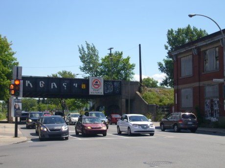 Approaching Victoria Bridge